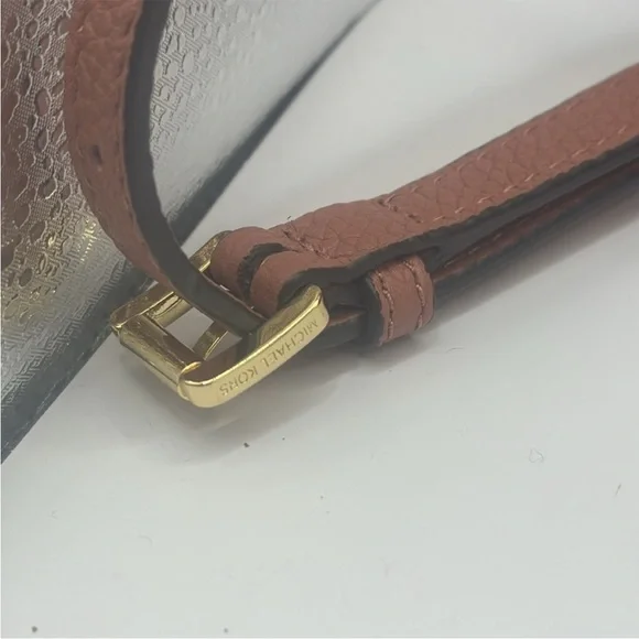 MICHAEL KORS Bedford Leather Crossbody Bag - Picture 7 of 15